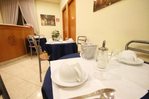 Hotel Zara Napoli Luaran gambar